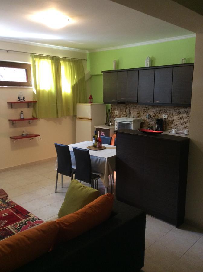 Modern Basement Apartment Gio II Zakynthos Town Exterior photo